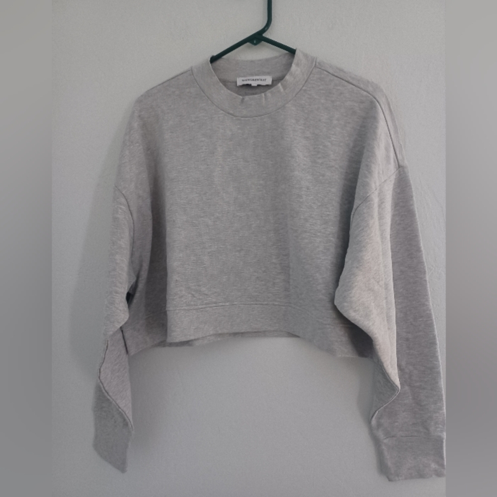 NWOT WeWoreWhat Light Gray Cropped Sweatshirt